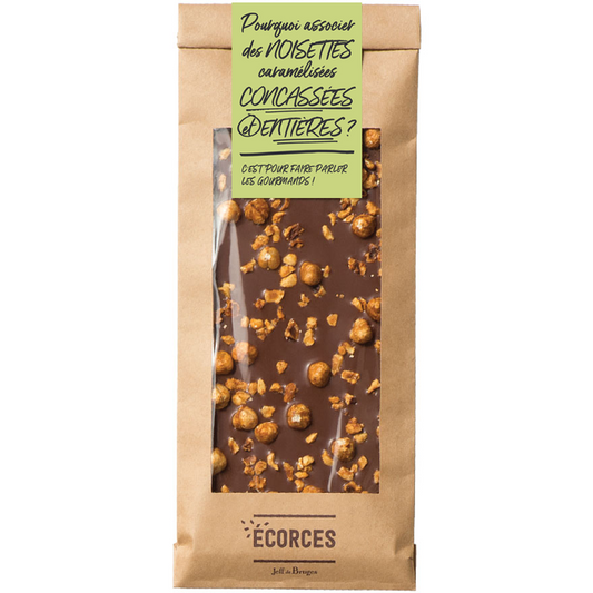 Corteza de chocolate con leche y avellanas caramelizadas