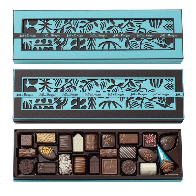 Caja rectangular marrón o azul 23 chocolates surtidos
