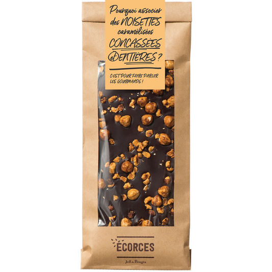 Corteza de chocolate negro 70% y avellanas caramelizadas